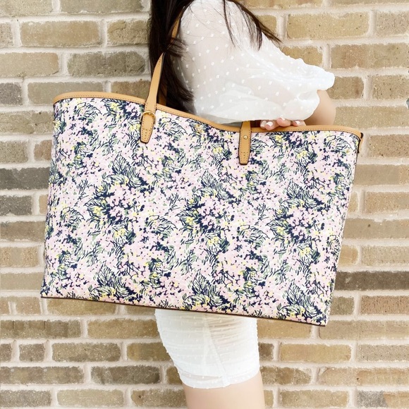 Gaby’sBags💕NWT Tory Burch Tote - Picture 2 of 5